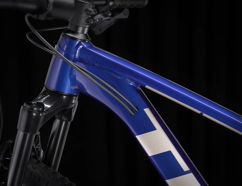 Trek X-Caliber 8 Hardtail Mountain Bike 2023 in Hex Blue-5